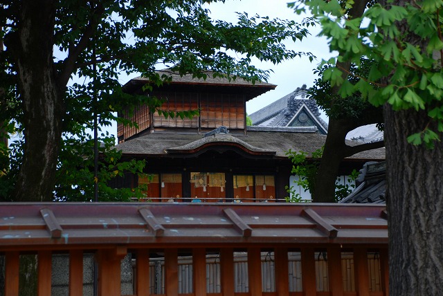 西本願寺の国宝飛雲閣などを外から見ました